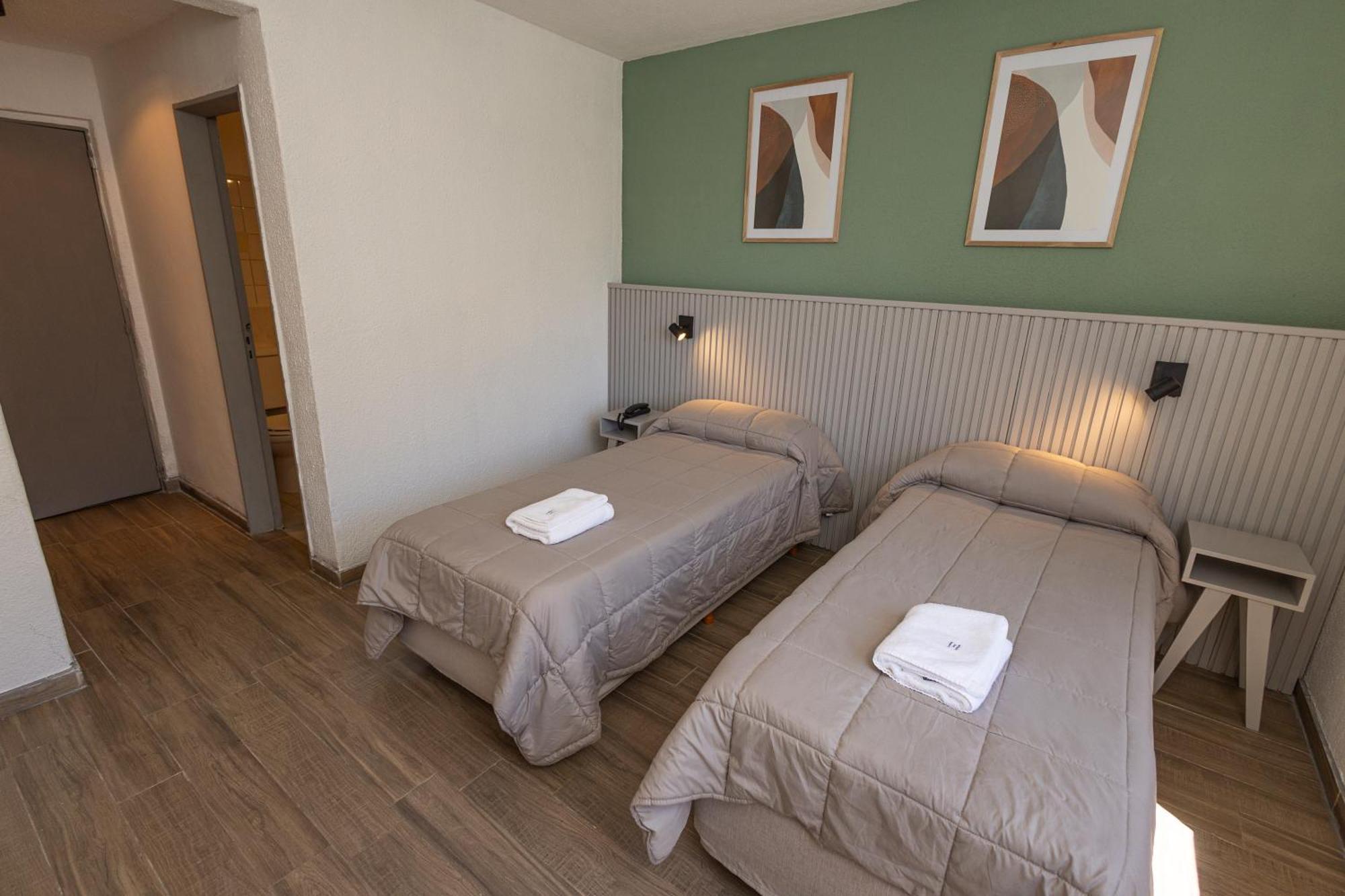 M382 Hotel Bariloche Экстерьер фото