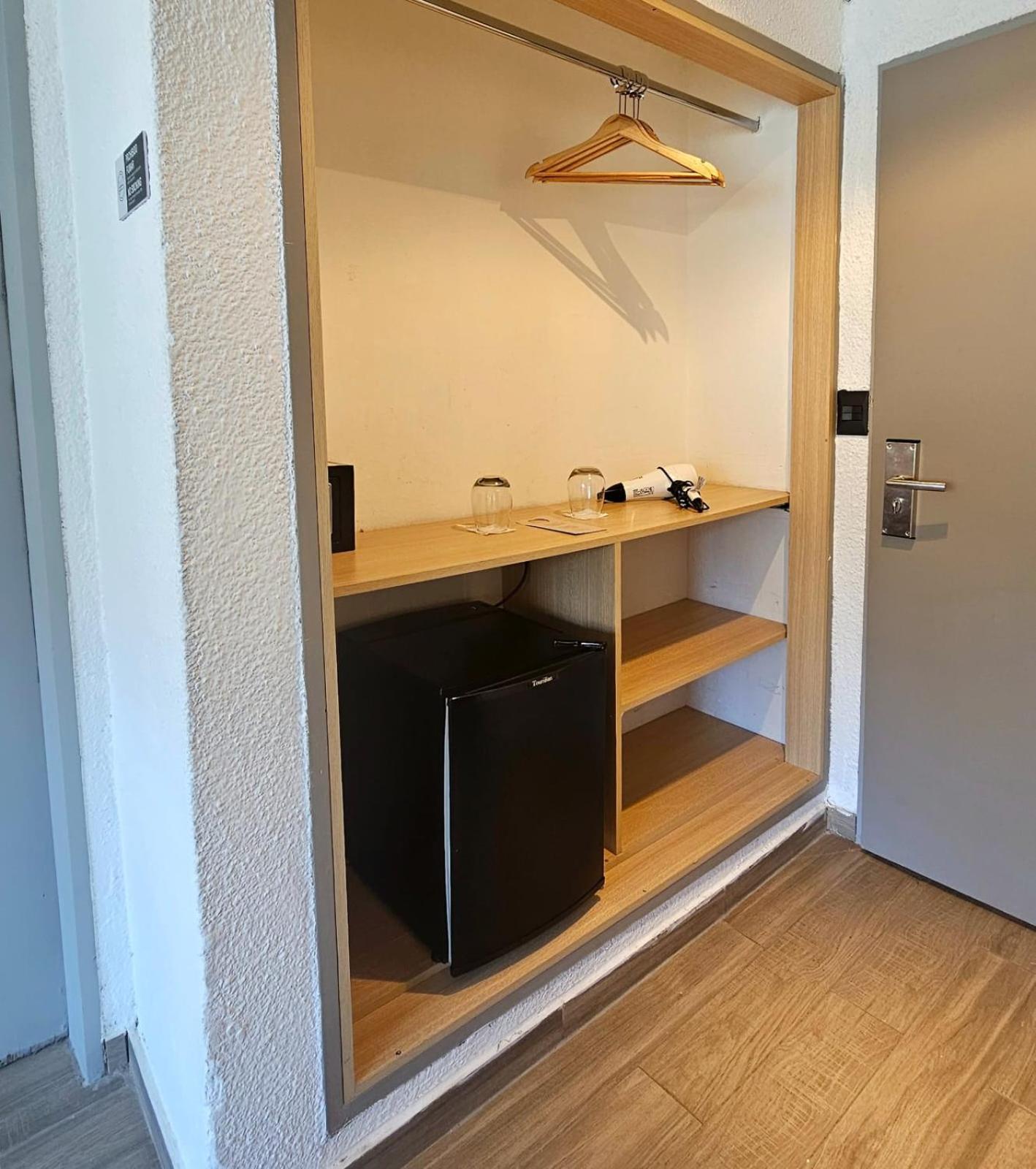 M382 Hotel Bariloche Экстерьер фото